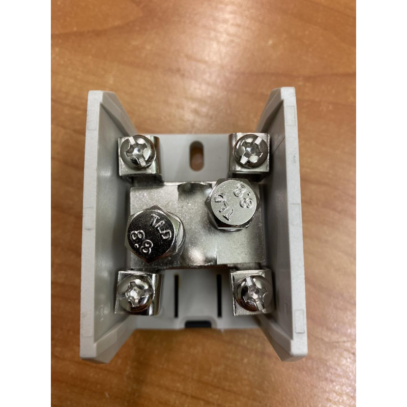 Блок розподільчий ENERGIO прохідний РБП 95 (1x95/4x16мм2) без кришки