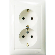 Розетка подвійна із заземленням, білий, 774400 Legrand Valena
