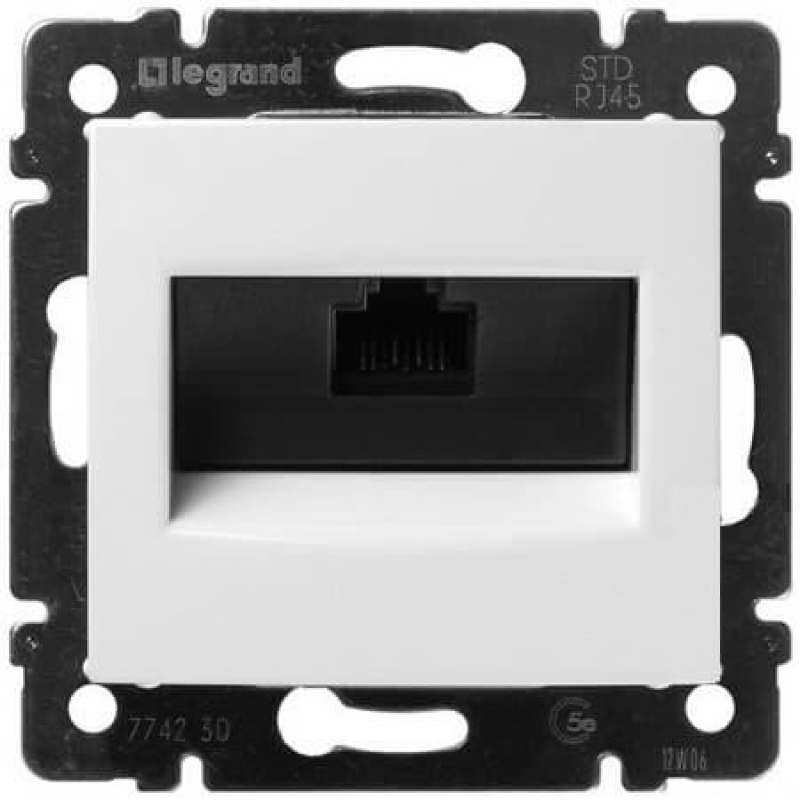 Розетка комп“ютерна RJ45, білий, 774230 Legrand Valena Розетка комп“ютерна RJ45, білий, 774230 Legrand Valena