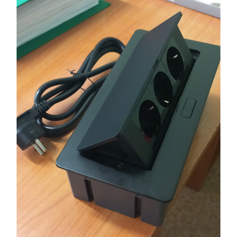 Розетка меблева (подовжувач) вбудована GTV SOFT 3xгн. schuko, дріт 1,5 м із мережевою вилкою, чорна Розетка меблева (подовжувач) вбудована GTV SOFT 3xгн. schuko, дріт 1,5 м із мережевою вилкою, чорна