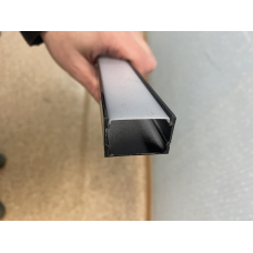 Профіль для світлодіодної стрічки накладний ЛП20 з розсіювачем чорний