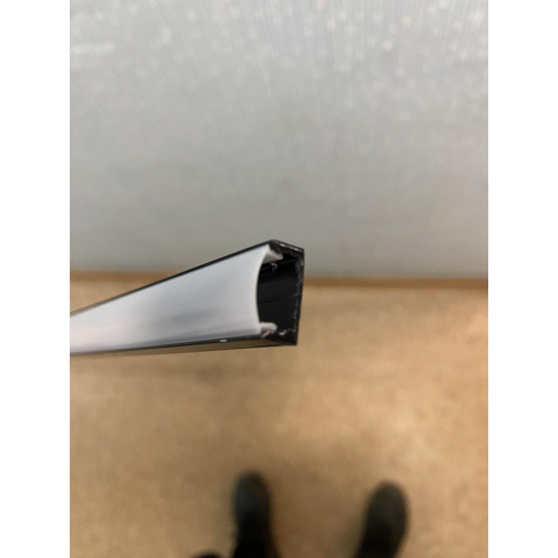 Профіль для світлодіодної стрічки накладний ЛП7 з розсіювачем чорний