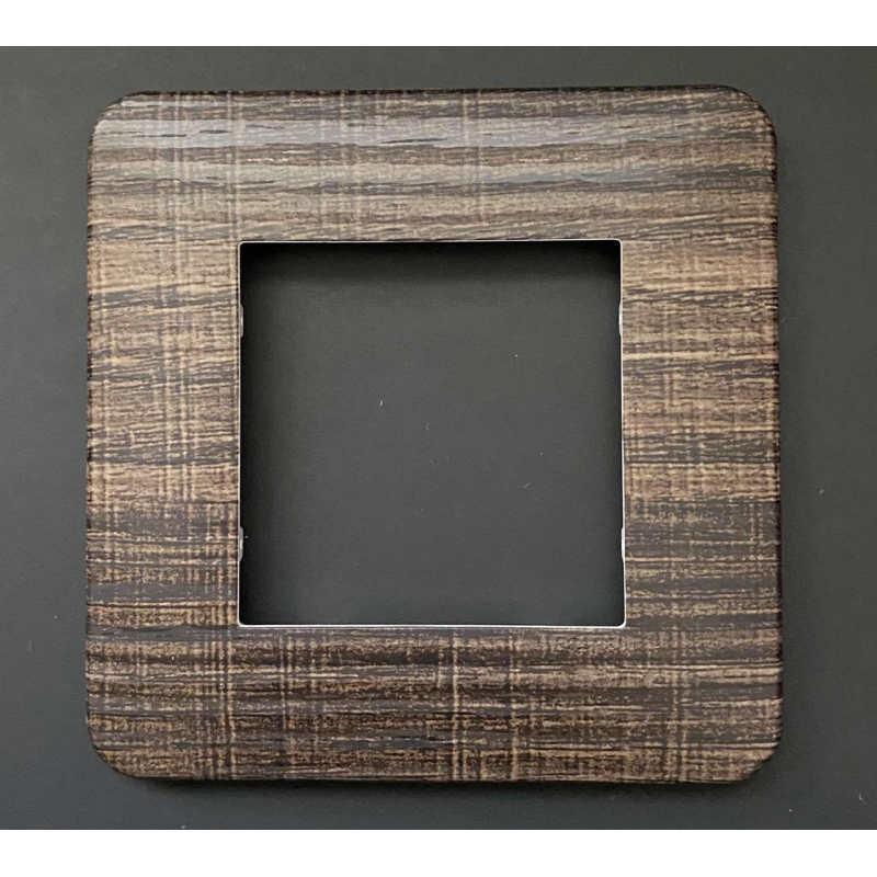 Рамка 1-а EFAPEL LATINA LIGNA венге 42910 TWG Рамка 1-а EFAPEL LATINA LIGNA венге 42910 TWG