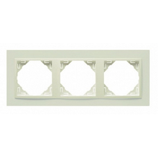 Рамка потрійна ANIMATO слонова кістка 90930 TMM