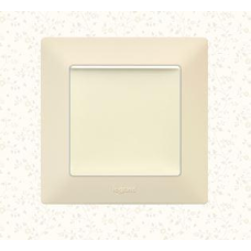 Розетки і вимикачі Legrand Valena LIFE