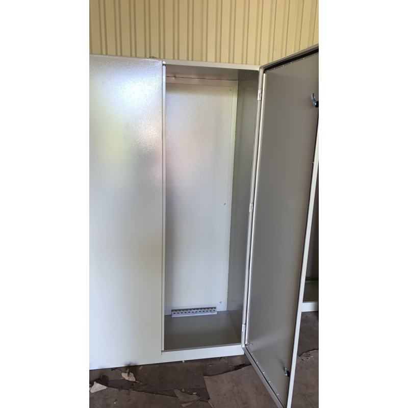 Металевий корпус РП 1980*1200*590 для РУ-0,4 Металевий корпус РП 1980*1200*590 для РУ-0,4